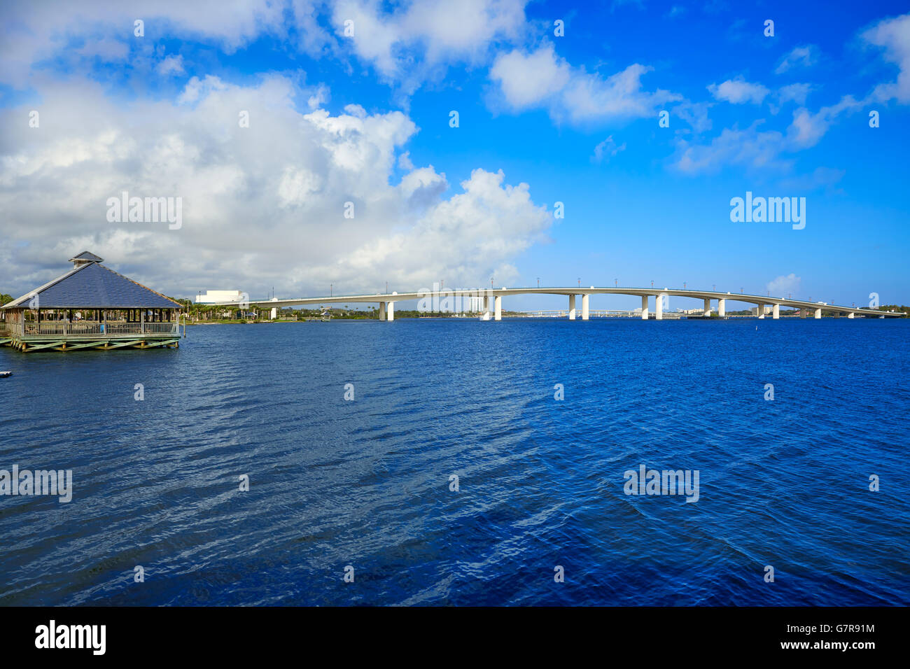 Daytona Beach Halifax River In Florida Cabin And Bridge Usa Stock