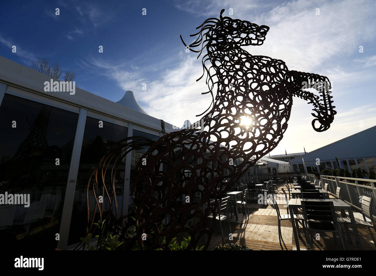 First horseracing races art silhouetted silhouette sculpture ollie
