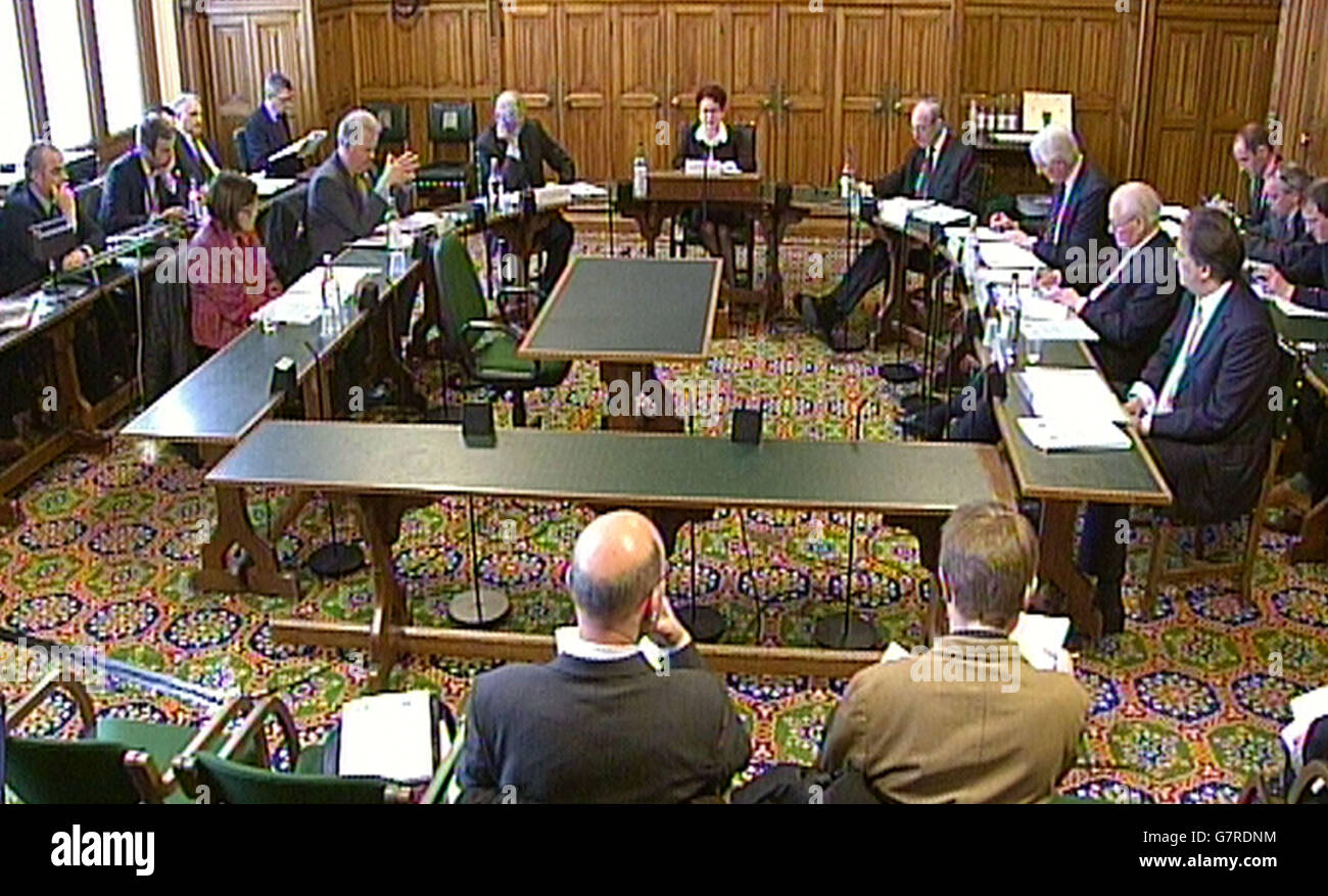 Hazel Blears MP reports on the Intelligence and Security Committee of Parliament (ISC) report into Privacy and Security in the House of Commons, London. Stock Photo
