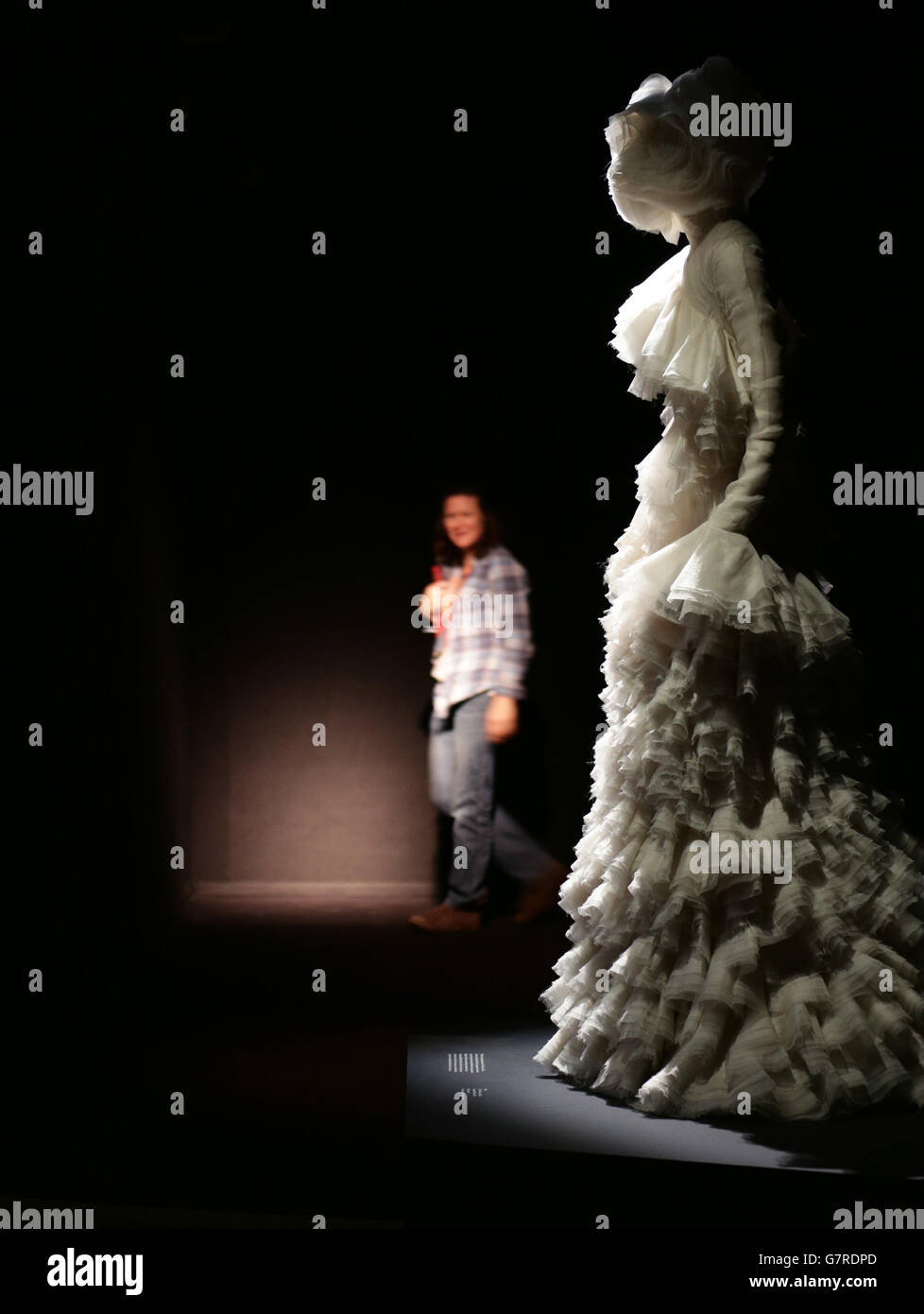 kate moss silk dress Kate Moss slips into slinky plunging gown as she leaves Topshop launch