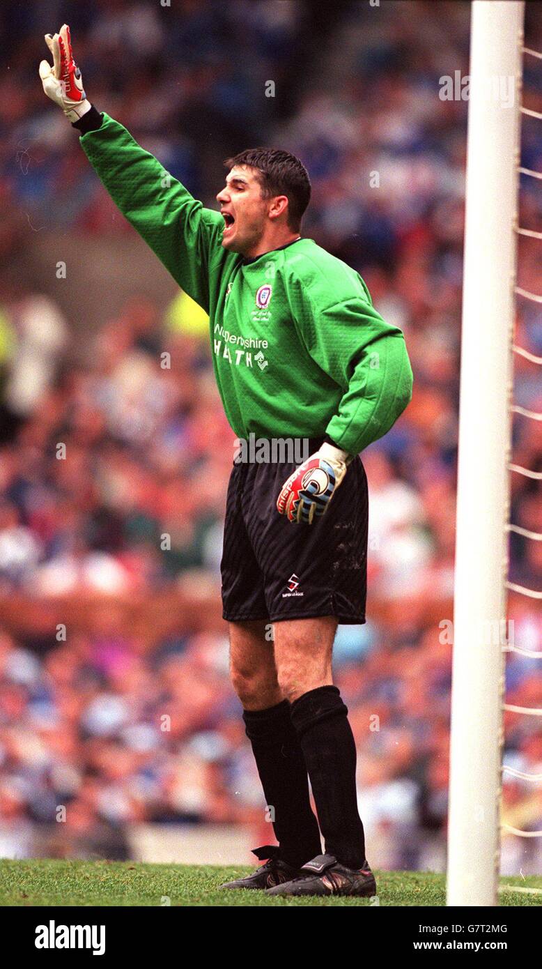 Soccer - Littlewoods FA Cup - Semi Final - Chesterfield v Middlesbrough. Billy Mercer, Chesterfield goalkeeper Stock Photo