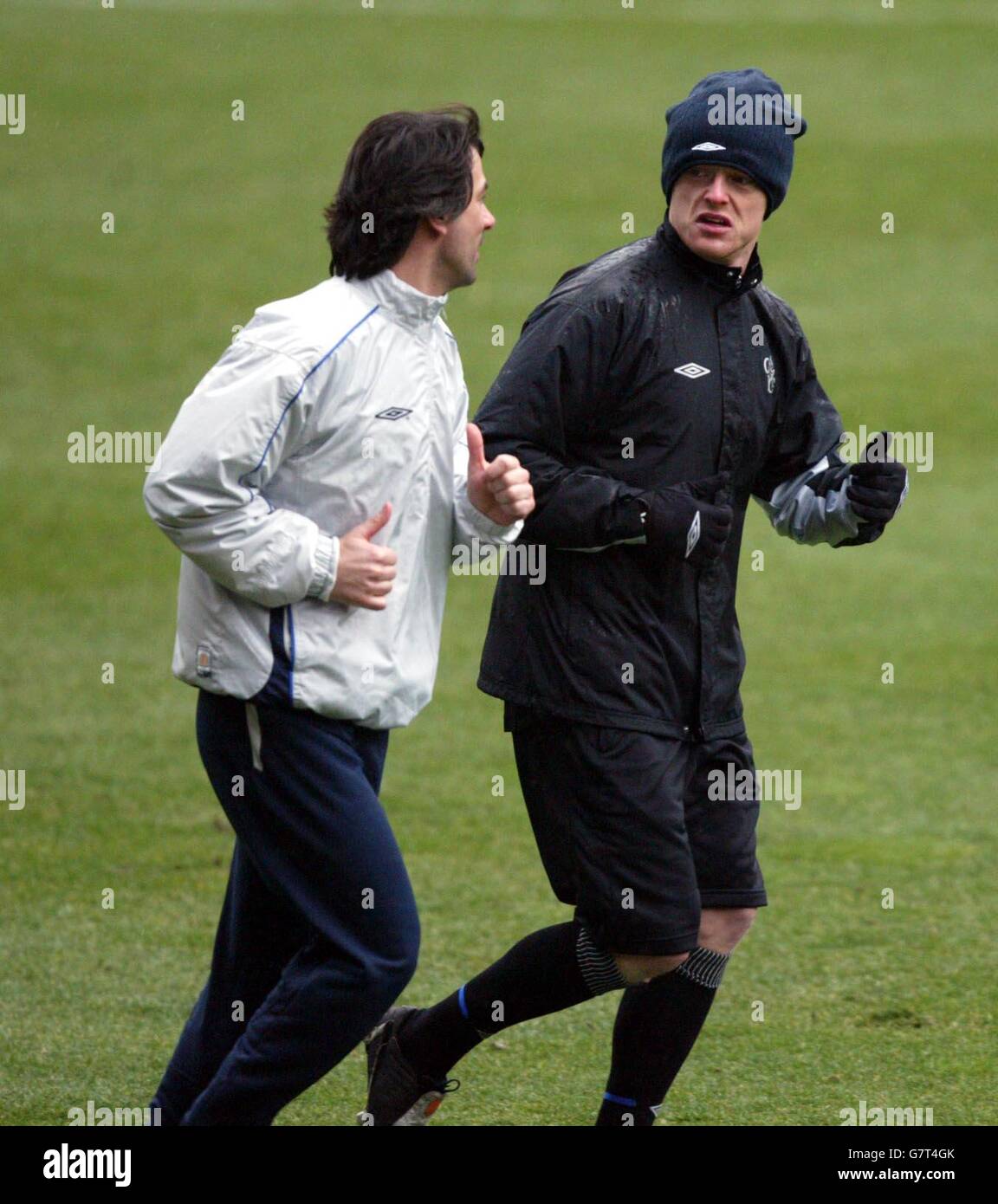 Chelseas damien duff during training at the nou camp stadium hires