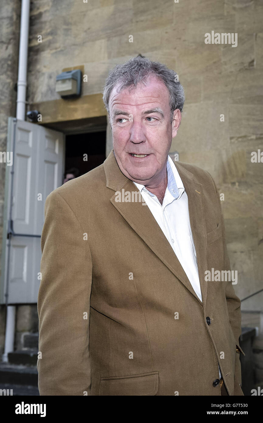 Jeremy Clarkson Sighting Chipping Norton. Jeremy Clarkson arrives at