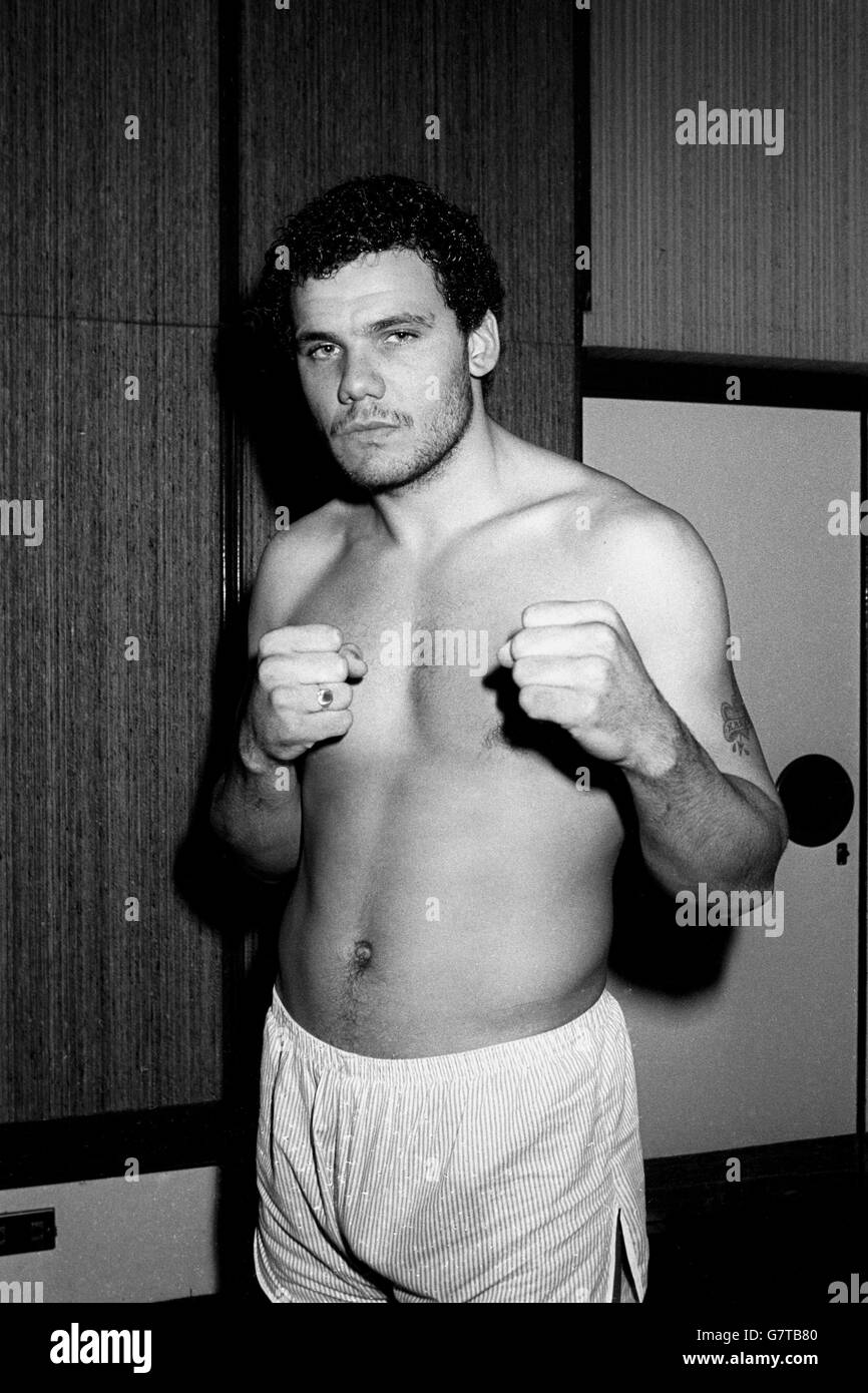 Heavyweight boxing prospect noel quarless hi-res stock photography and images - Alamy