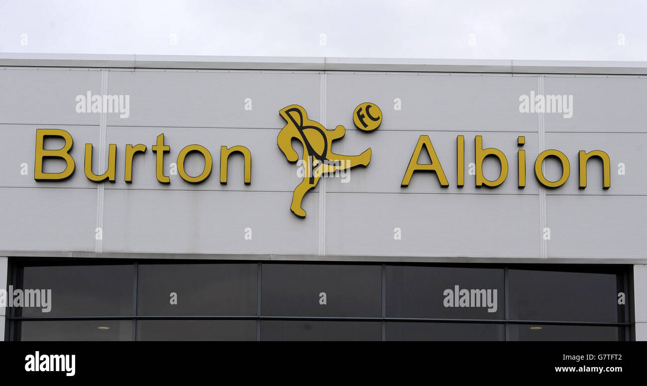 Soccer - Sky Bet League Two - Burton Albion v Carlisle United - Pirelli Stadium Stock Photo