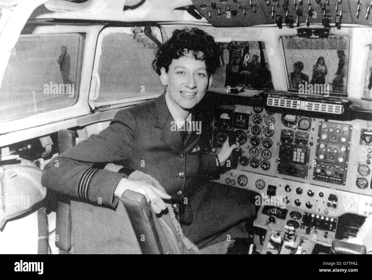 Flight Lieutenant Julie Ann Gibson at the controls of a plane after receiving her wings as the first female pilot in the RAF, at RAF Finningley, Doncaster. Stock Photo