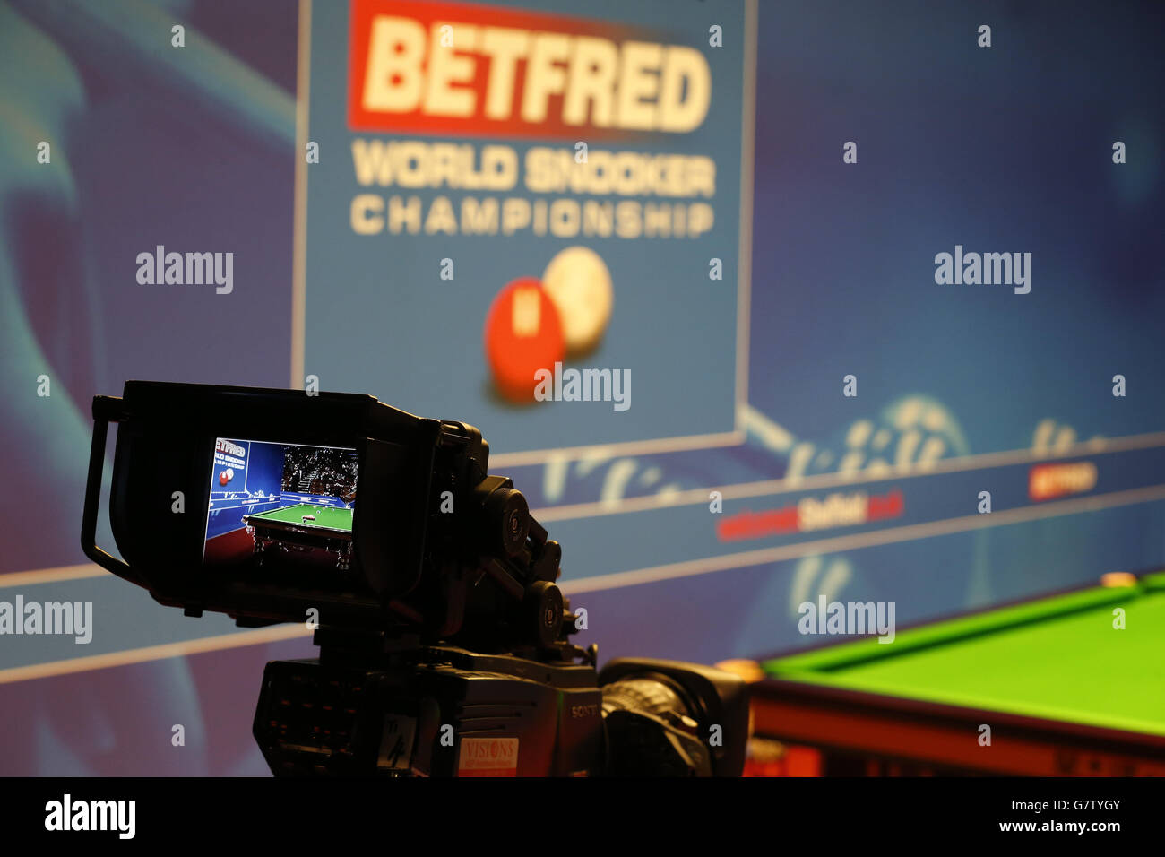 Crucible snooker tables hires stock photography and images Alamy