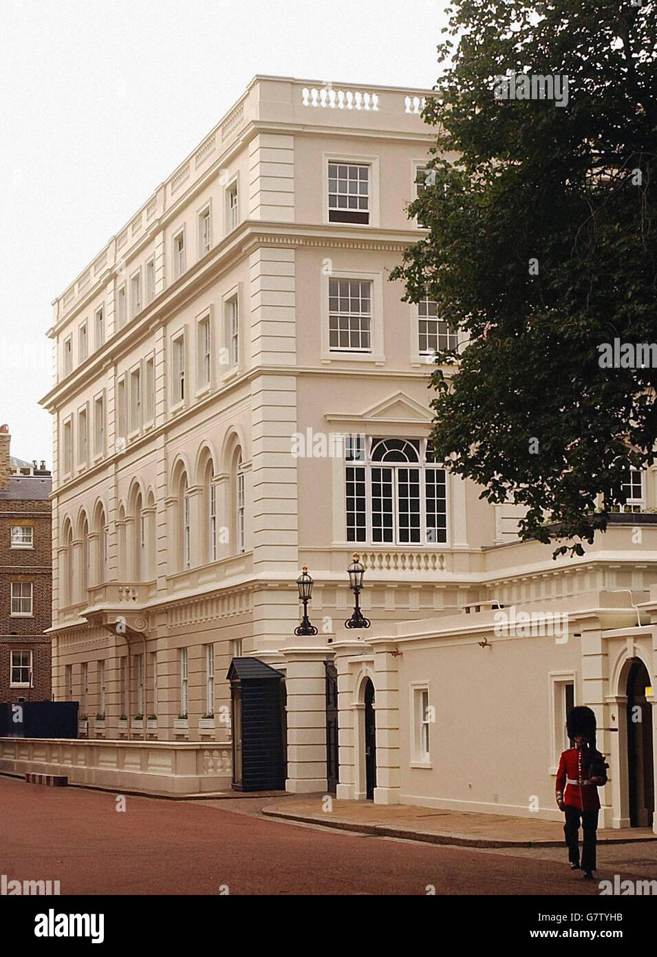 Clarence House Exterior Hi res Stock Photography And Images Alamy Clarence House Exterior Hi res Stock Photography And Images Alamy