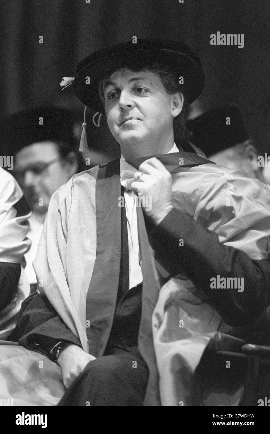 Ex-Beatle Paul McCartney in Brighton for the ceremony when he became the first pop star to be granted an honorary doctorate by Sussex University. The award was in recognition of his outstanding contribution to music and his close links with the county. The Liverpool born musician lives near Rye, east Sussex. Stock Photo