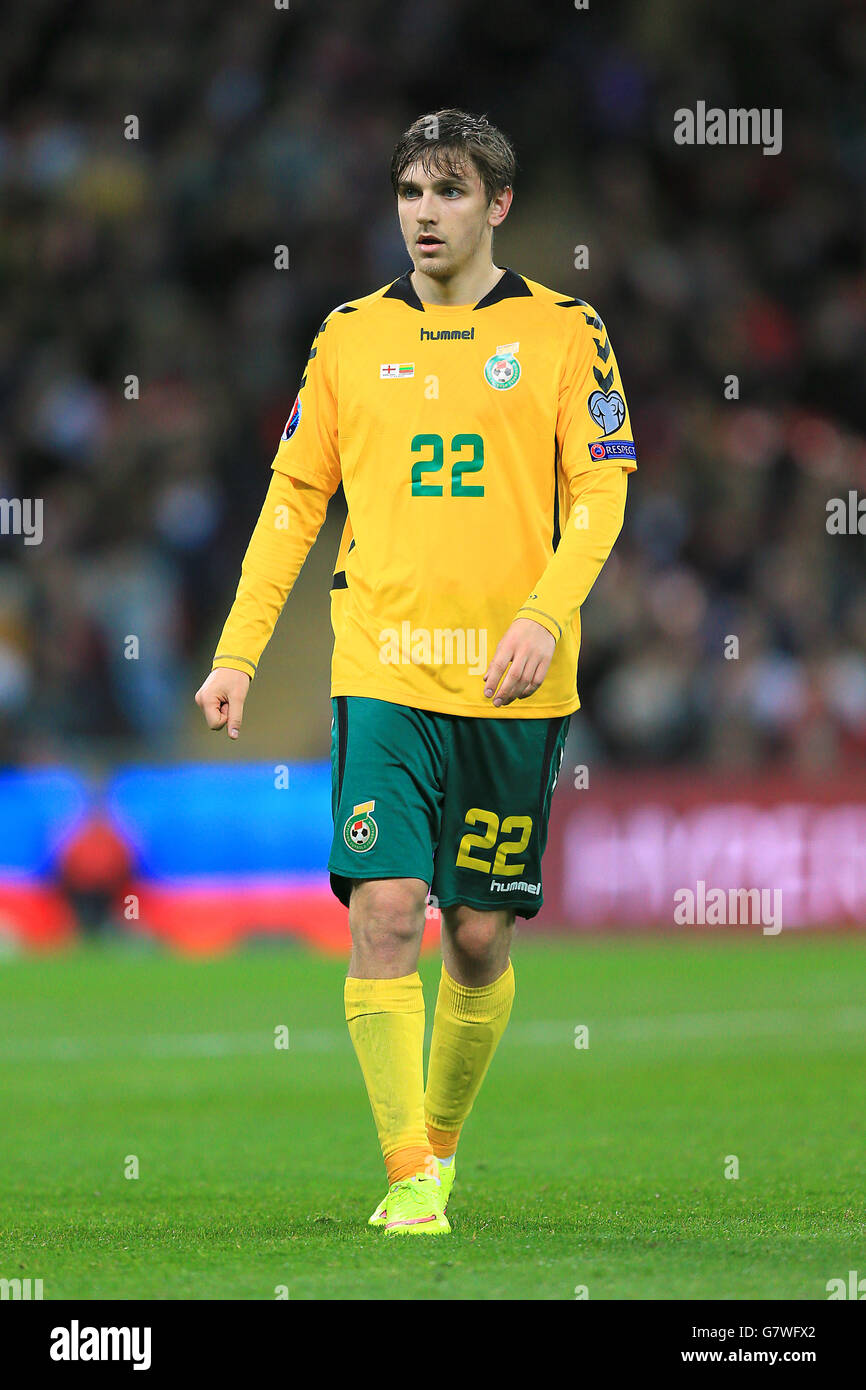 Soccer - UEFA Euro 2016 - Qualifying - Group E - England v Lithuania - Wembley Stadium Stock Photo
