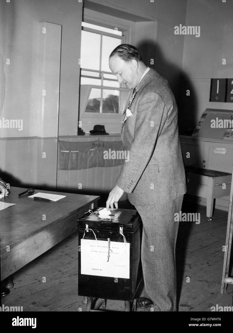 Politics - 1955 General Election - Rad Butler - Greenstead Green, Essex Stock Photo