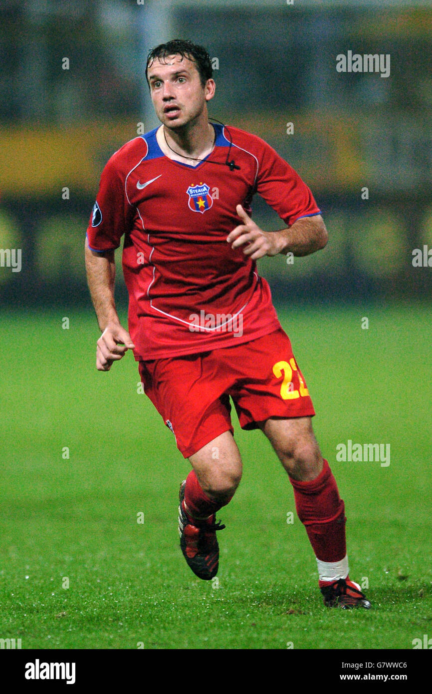 Soccer - UEFA Cup - Group B - Parma v Steaua Bucuresti Stock Photo - Alamy