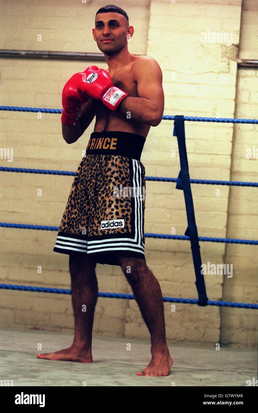 Prince naseem hamed in training hi-res stock photography and images photo