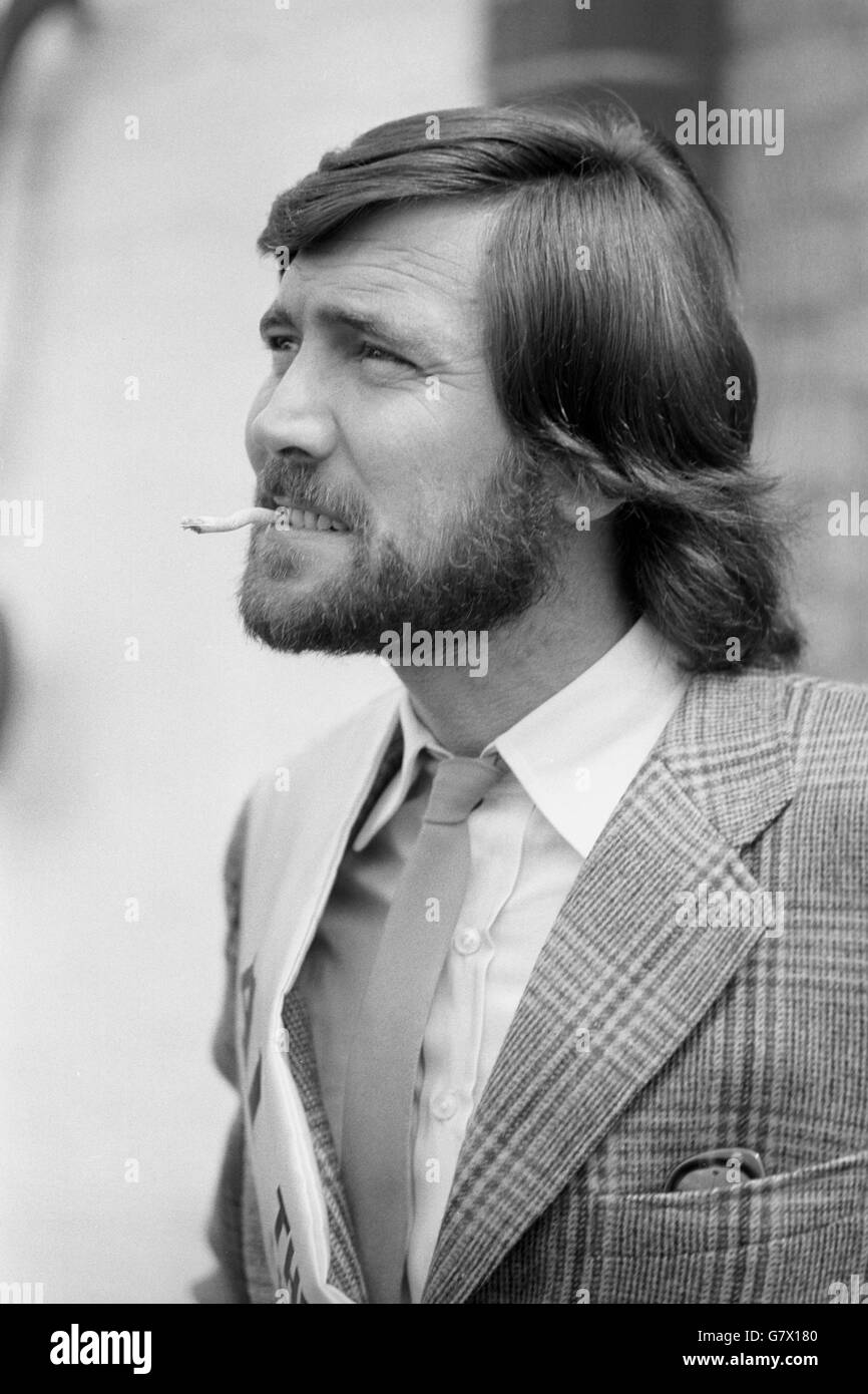 Goulburn Lad And Australia S Only James Bond George Lazenby Turns 80 Goulburn Post Goulburn Nsw