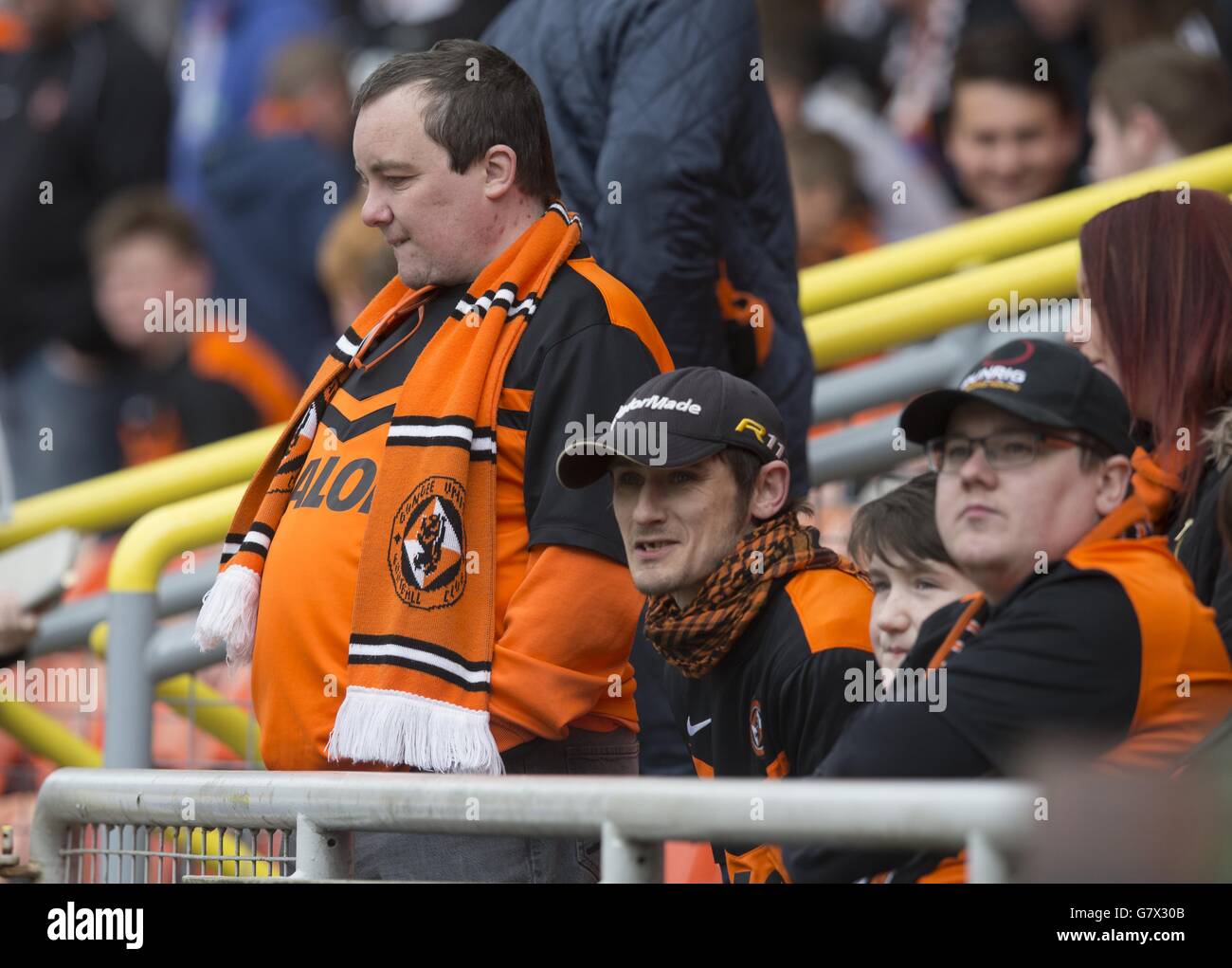 Mild Jo da Becks Dundee united fans in the stands hi-res stock photography and images - Alamy
