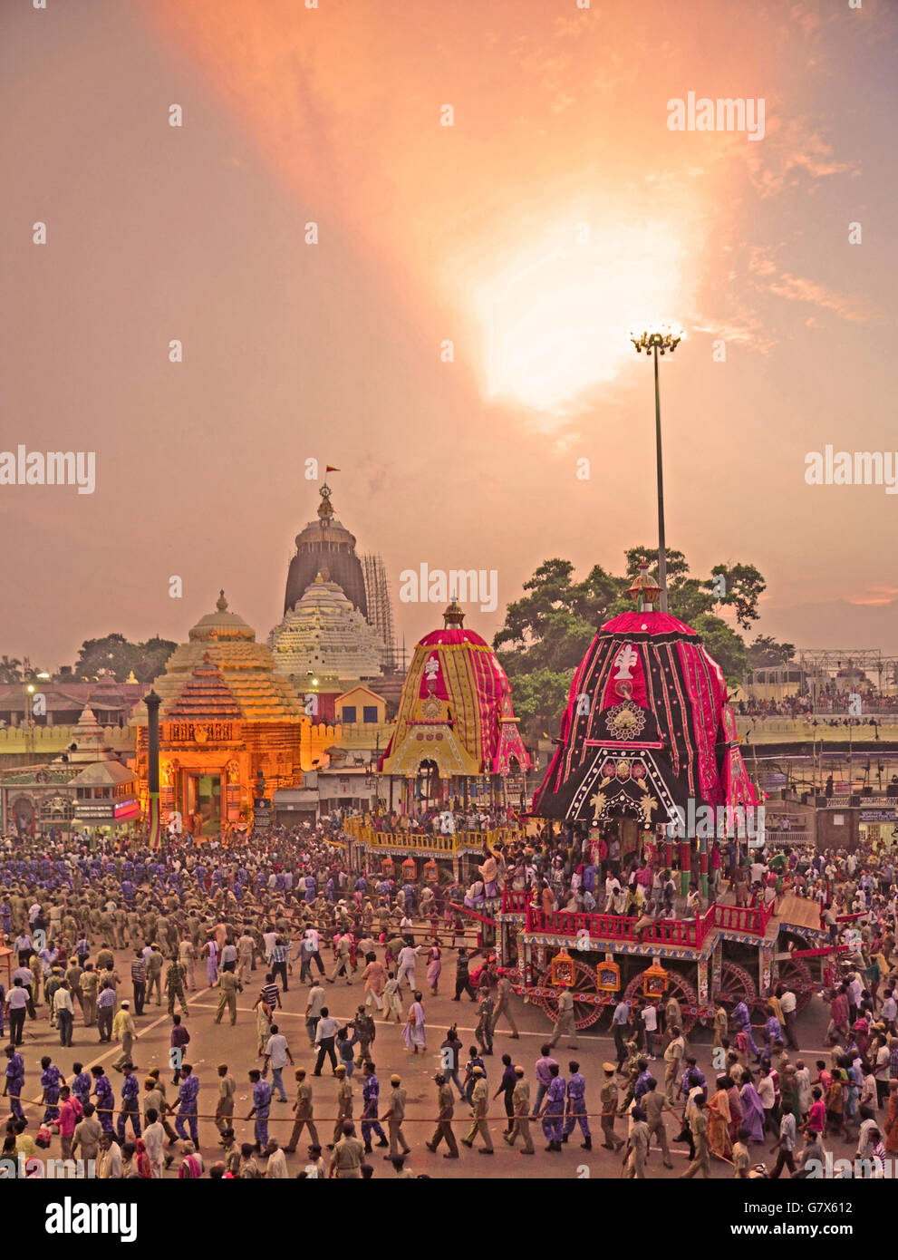 Jagannath rath yatra hi-res stock photography and images - Page 2 - Alamy
