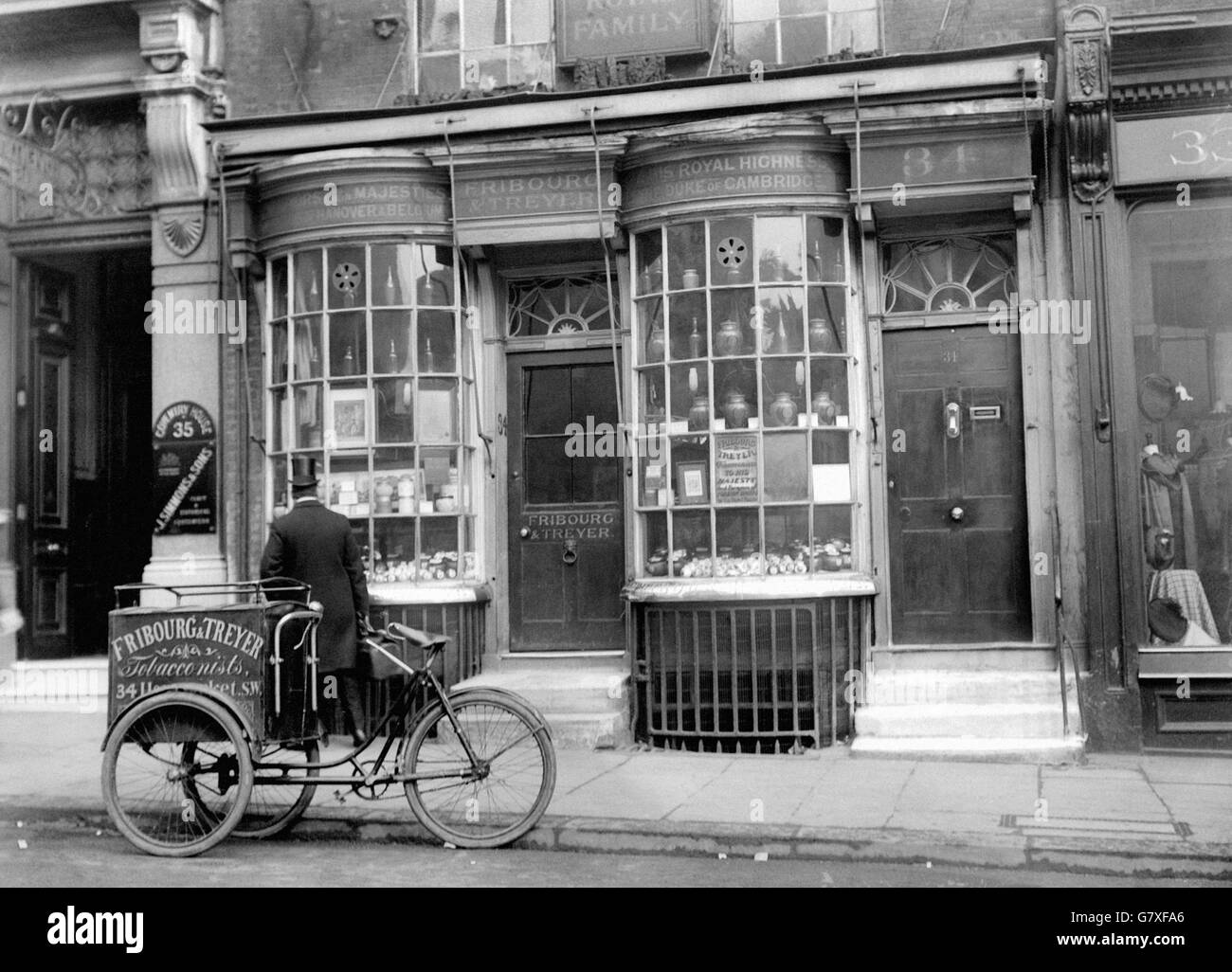 London Scenes Central London Stock Photo Alamy