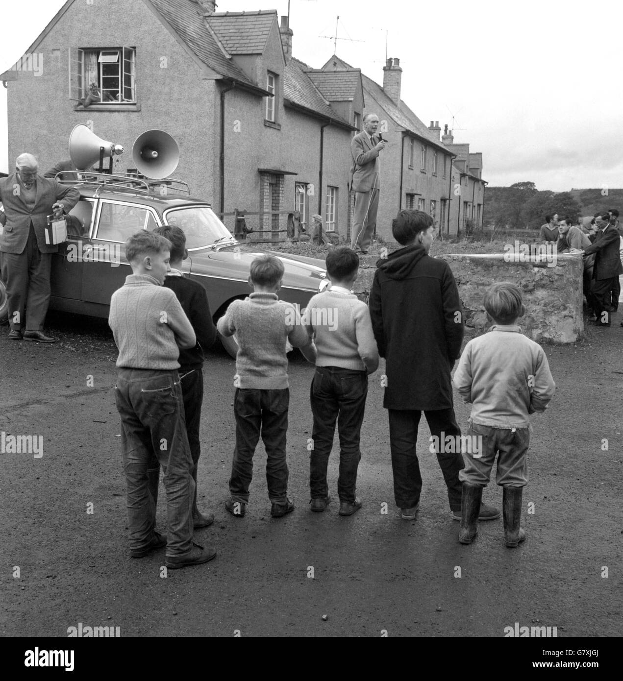 Whistle stop campaigning hires stock photography and images Alamy
