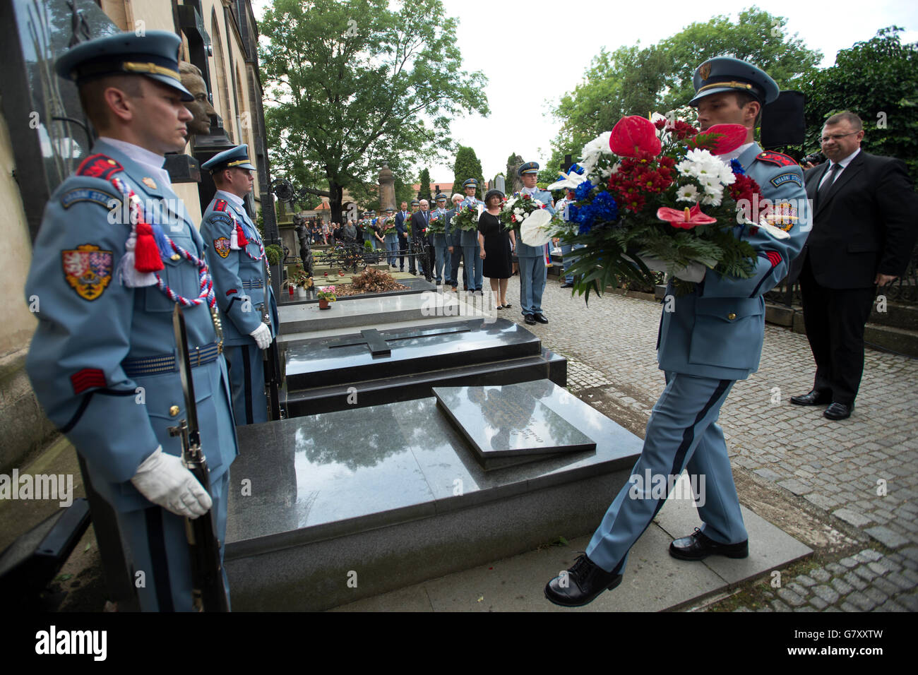 Prague, Czech Republic. 26th June, 2016. A commemorative act was held at the symbolical grave of Milada Horakova, a Czechoslovak democratic politician executed after a show trial in 1950, at a cemetery in Prague, Czech Republic, June 26, 2016. © Michal Kamaryt/CTK Photo/Alamy Live News Stock Photo
