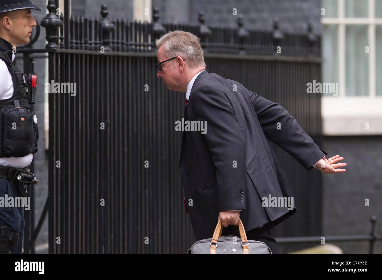 London, UK. 27th June, 2016. Michael Gove, Secretary of State for Justice, arrives for the Conservative Party EU emergency Cabinet Meeting in Downing Street, London, UK Credit:  Jeff Gilbert/Alamy Live News Stock Photo