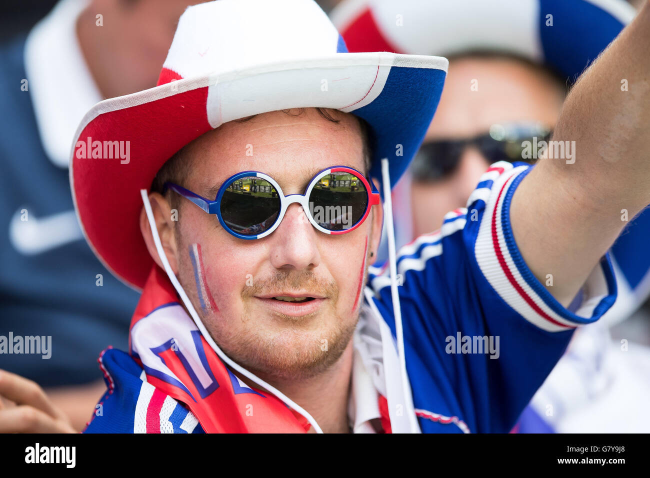 Lyon, France. 26th June, 2016. UEFA European 2016 Football Championships, last 16. France versus Republic of Ireland. kibice Francji, French fans © Action Plus Sports/Alamy Live News Stock Photo