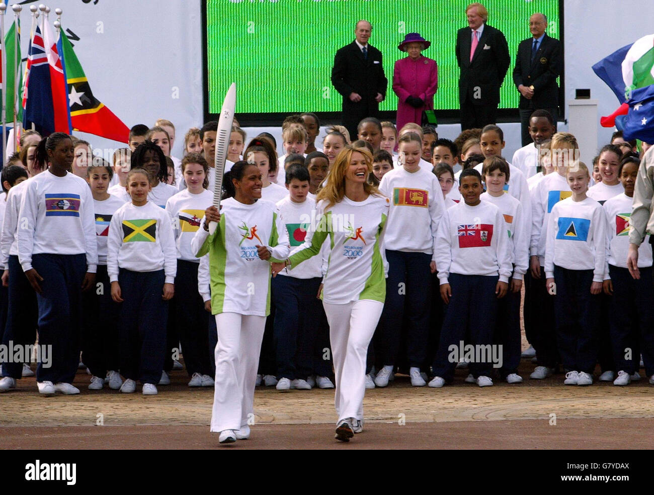 Commonwealth Games Global Relay Buckingham Palace Stock Photo Alamy