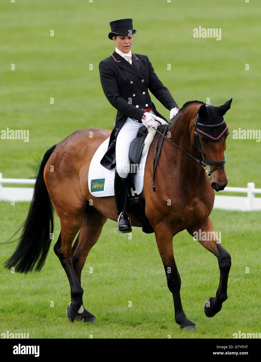 Equestrian - Badminton Horse Trials 2015 - Day Three - Badminton. Great Britain's Sarah Bullimore rides Reve Du Rouet during day three of the Badminton Horse Trials, Badminton. Stock Photo