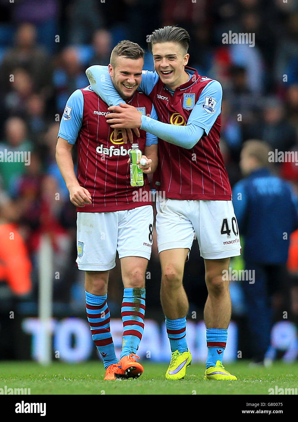 KYLE WALKER ASTON VILLA FC ASTON VILLA FC VILLA PARK BIRMINGHAM ENGLAND 05  February 2011 Stock Photo - Alamy