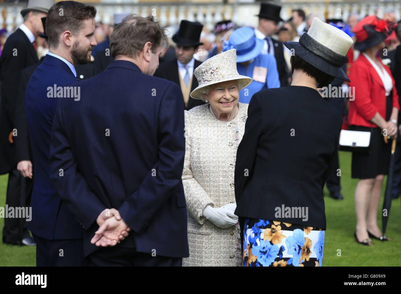 Queen elizabeth ii speaks guests garden party held buckingham palace hi