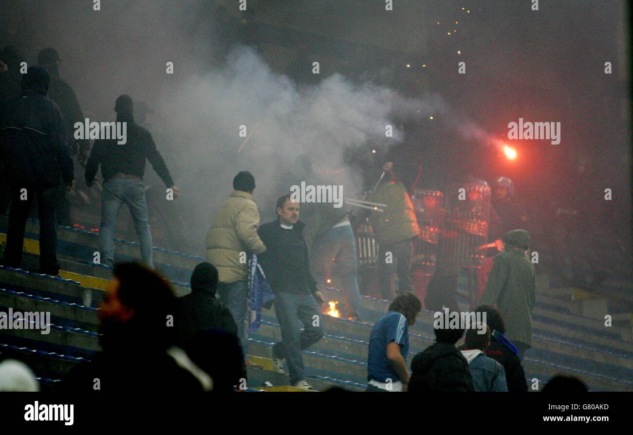 Soccer - FIFA World Cup 2006 Qualifier - Group Five - Italy v Scotland - Giuseppe Meazza Stock Photo