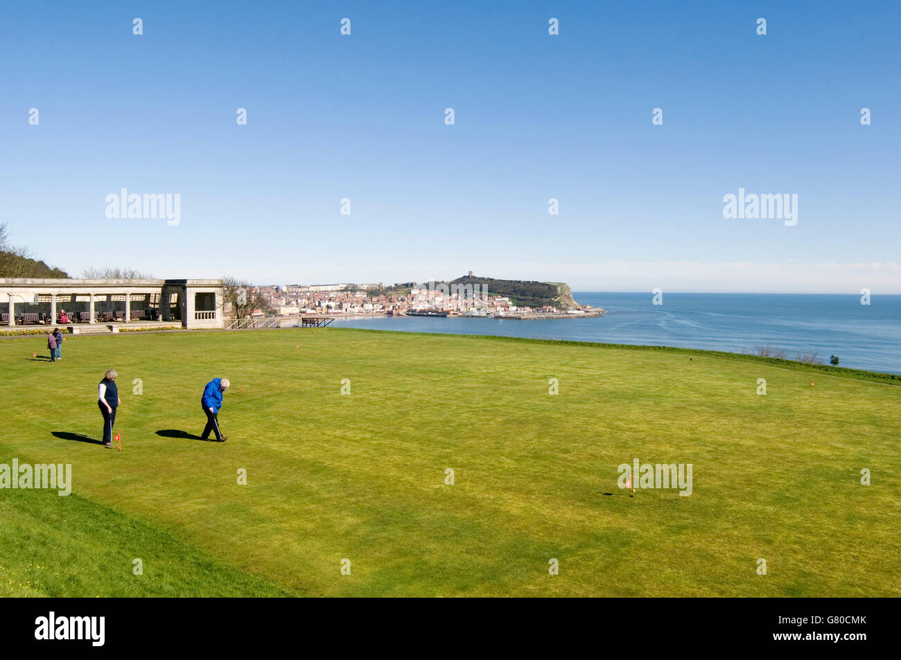 golf course courses putt putting green greens pitch and Scarborough bay