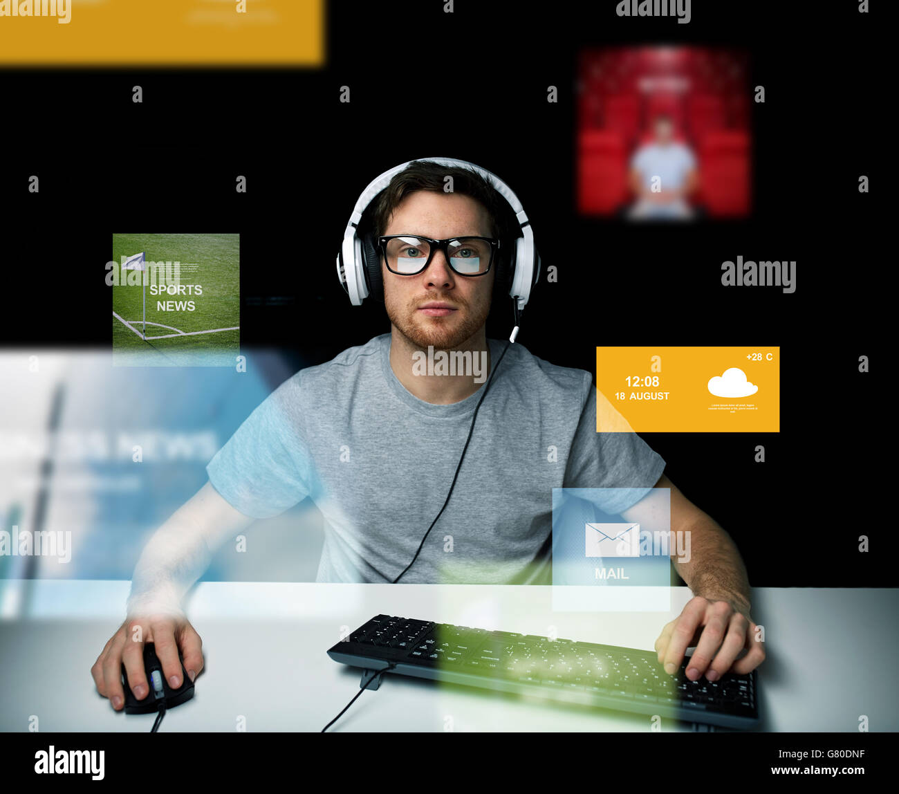 Media screens hi-res stock photography and images - Alamy