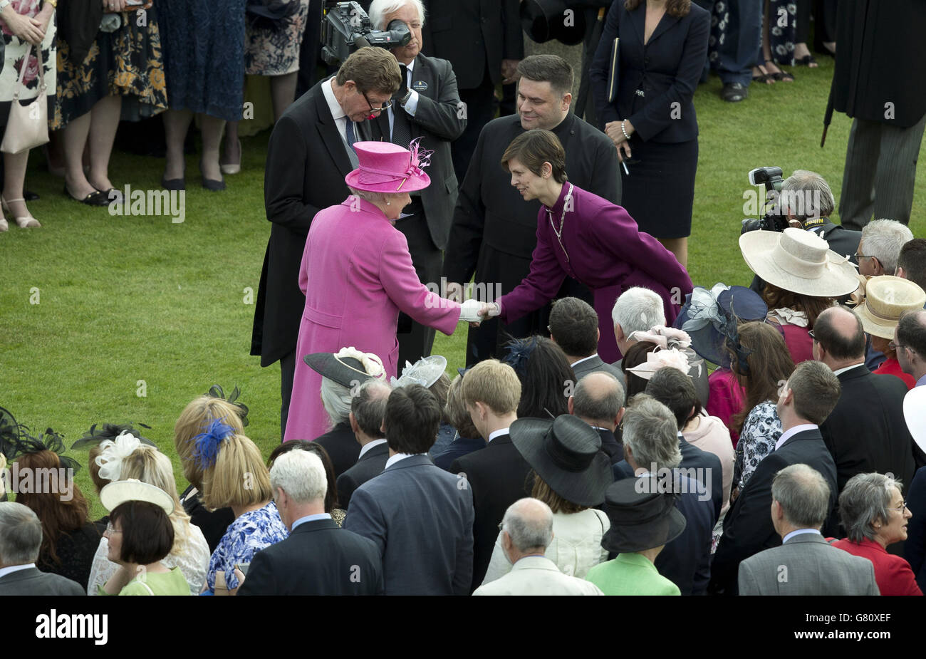Garden Party at Buckingham Palace Stock Photo Alamy