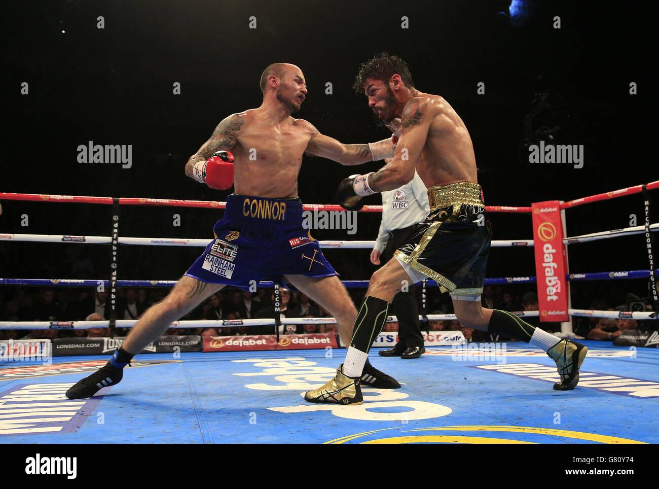 Boxing - The O2 Arena Stock Photo - Alamy