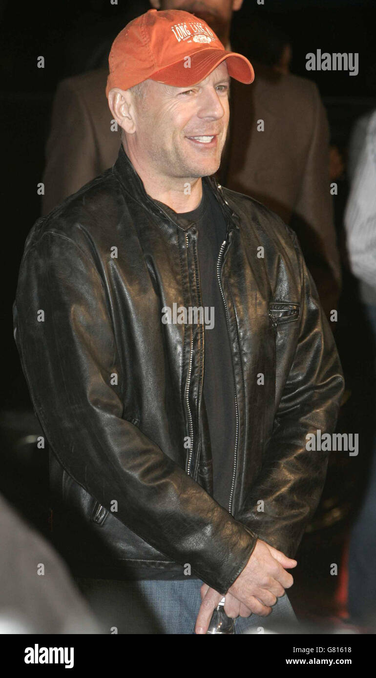 Los Angeles Premiere of Frank Miller's Sin City - The Mann National Theatre. Bruce Willis. Stock Photo