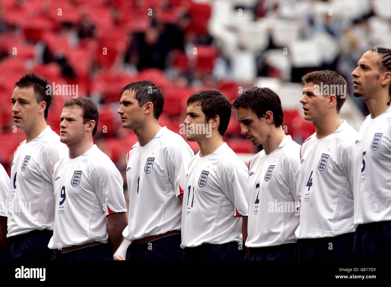 Сколько раз становилась чемпионом сборная англии. Сборная Англии 2010 Gerrard. Frank Lampard сборная Англии. Золотое поколение сборной Англии. Самый большой футболист в Англии.