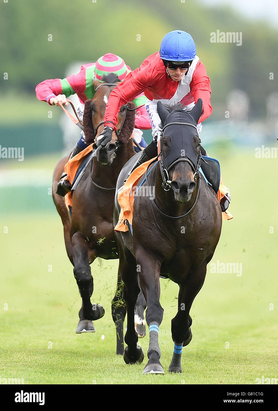 Horse Racing - Timeform Jury/Sandy Lane Stakes Day - Haydock Park. Kingsgate Native ridden by Graham Lee wins the 888sport Achilles Stakes at Haydock Park Racecourse, Newton-le-Willows. Stock Photo