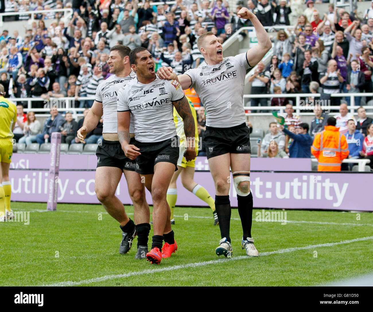 Hull FC's Fetuli Talanoa (centre)celebrates after scoring his try during the Magic Weekend match at St James' Park, Newcastle. Stock Photo