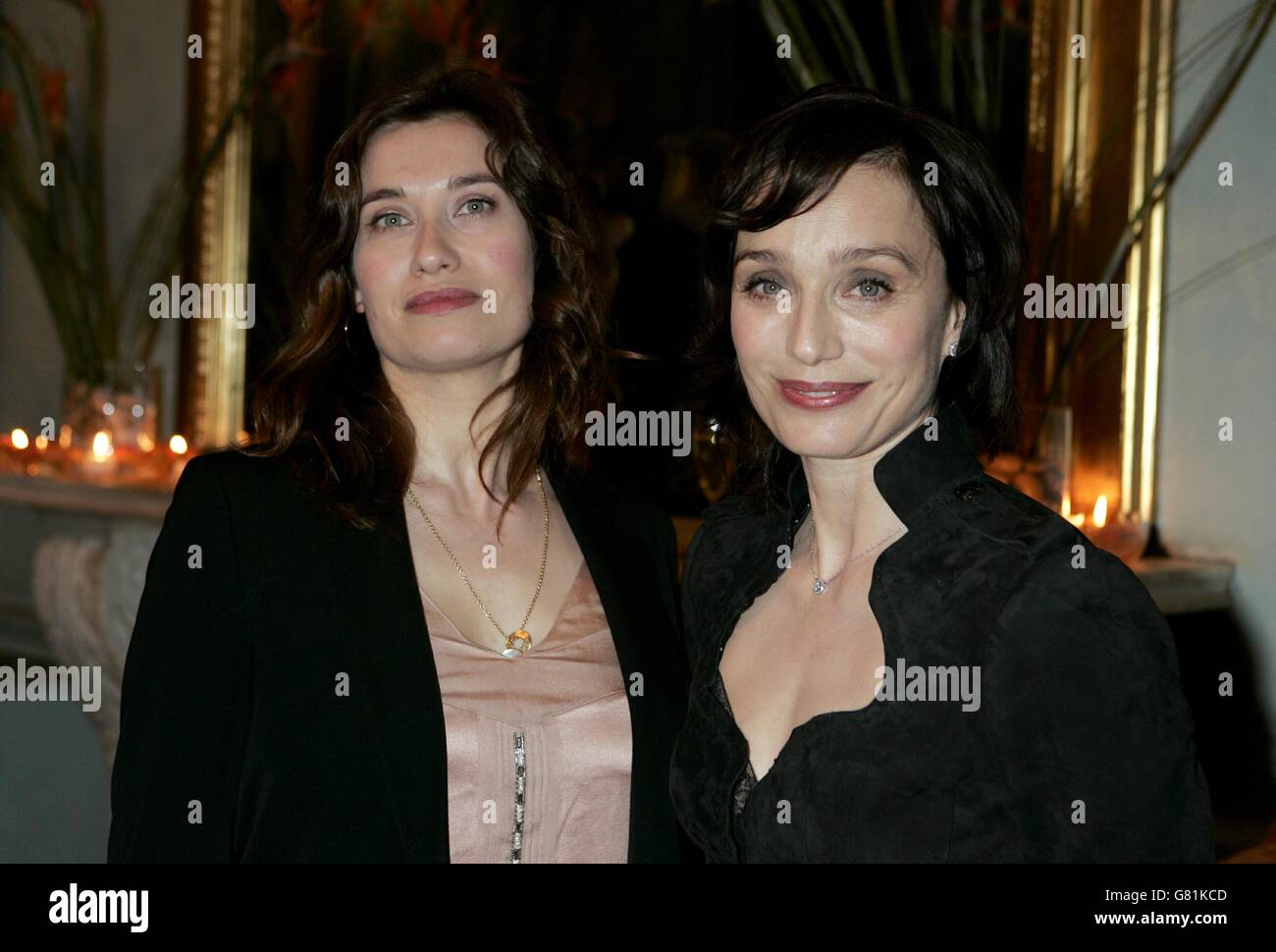 Renault French Film Season 2005 Launch - The Institute of Directors. Actresses Emmanuelle Devos (left) and Kristin Scott Thomas. Stock Photo