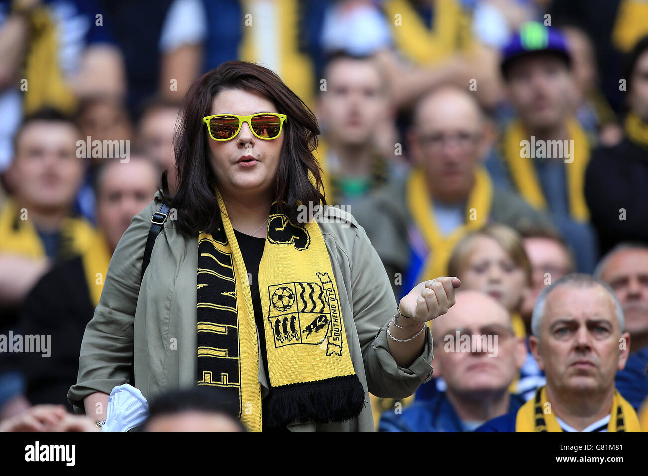 Soccer - Sky Bet League Two - Play Off - Final - Southend United v Wycombe Wanderers - Wembley Stadium. Southend United fans in the stands Stock Photo