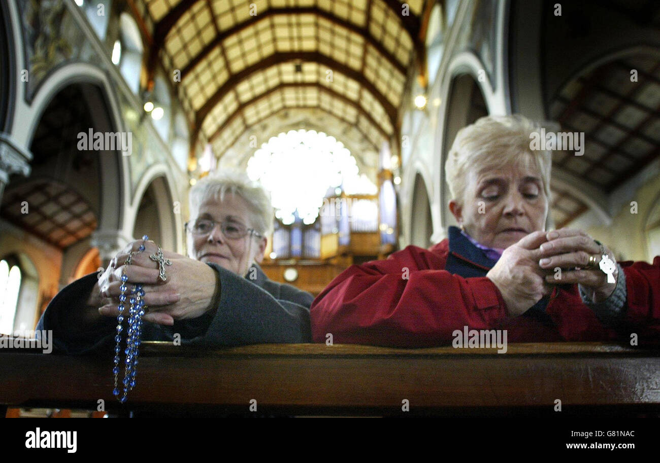 Pope John Paul II Death - St. Paul&rsquo;s Roman Catholic Chaple Stock Photo