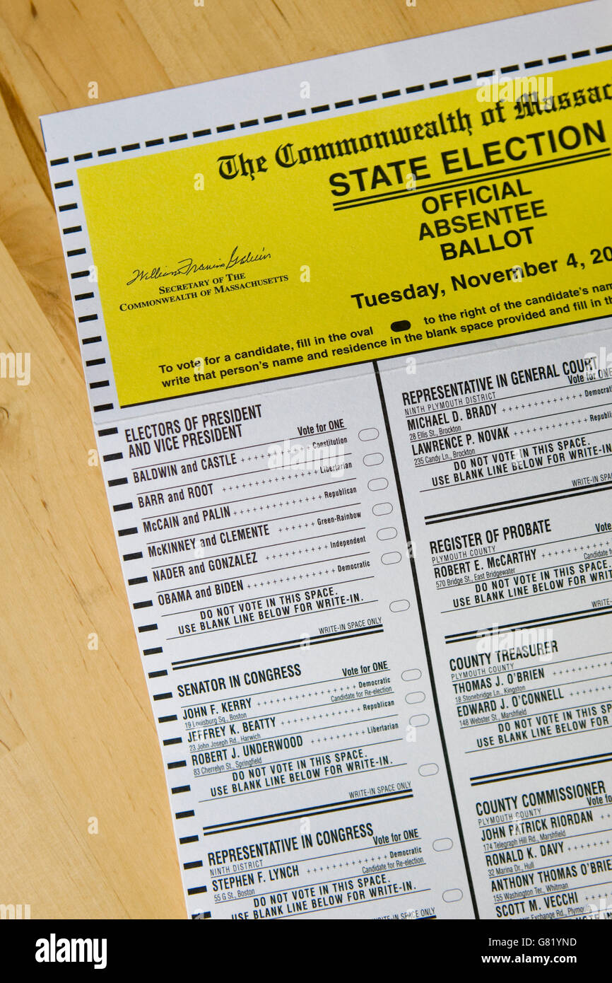 Absentee ballot for the 2008 US presidential and local elections in New York, 27 October 2008. Stock Photo