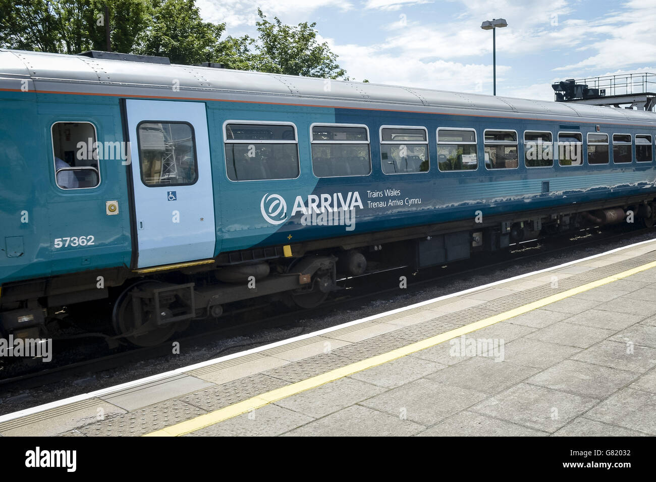 Railway stock. ARRIVA train in Cardiff Central station. Stock Photo