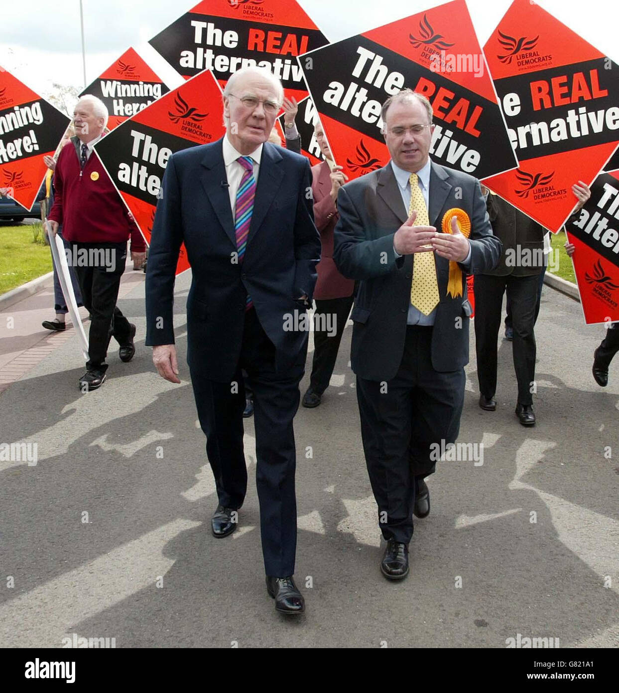 General Election Campaign 2005 - Liberal Democrat's campaigning - Malvern Stock Photo