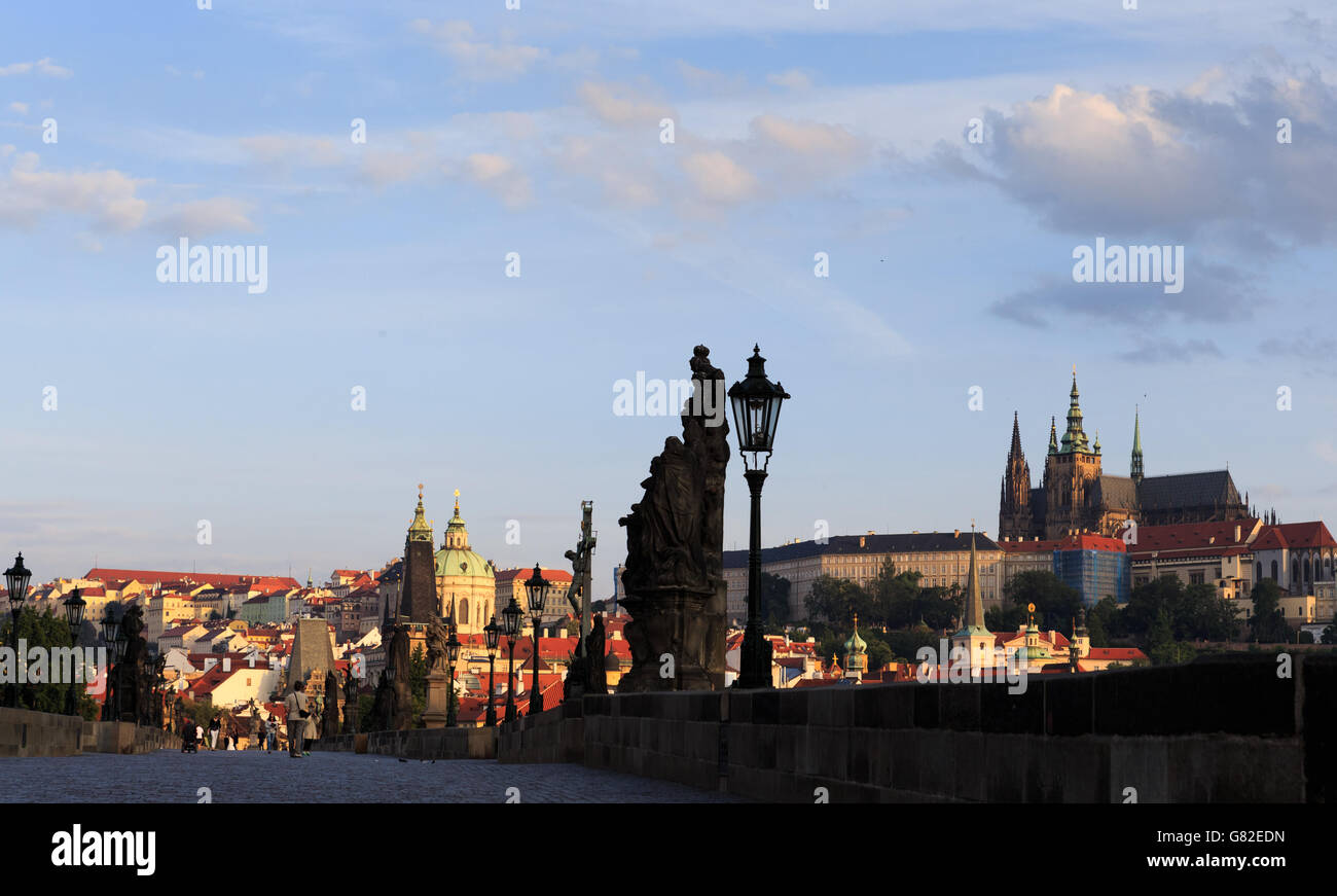 News buildings and landmarks hi-res stock photography and images - Alamy