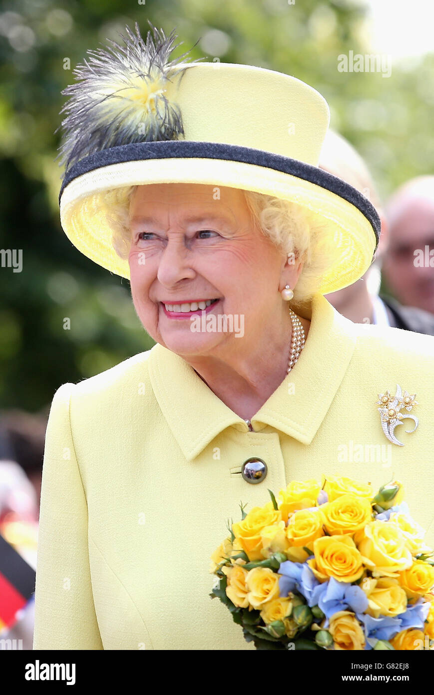 Queen Elizabeth II departs the Adlon Hotel in Berlin on the final day of a State Visit to Germany. Stock Photo