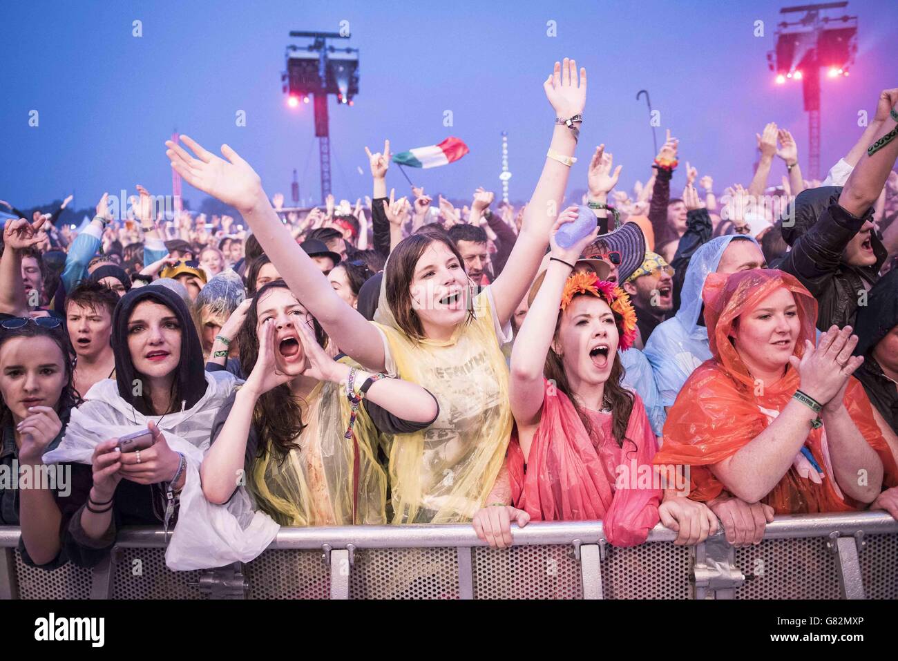 Festival goers on day one isle wight festival 2015 hires stock