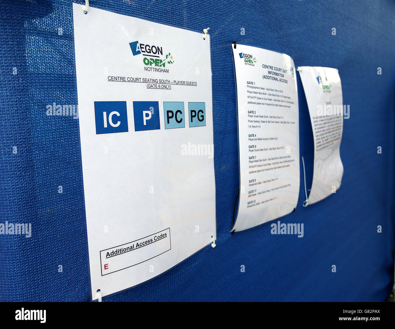 Tennis - 2015 Aegon Open Nottingham - Day Five - Nottingham Tennis Centre. A list of who and which pass holders are allowed in to Centre Court Stock Photo