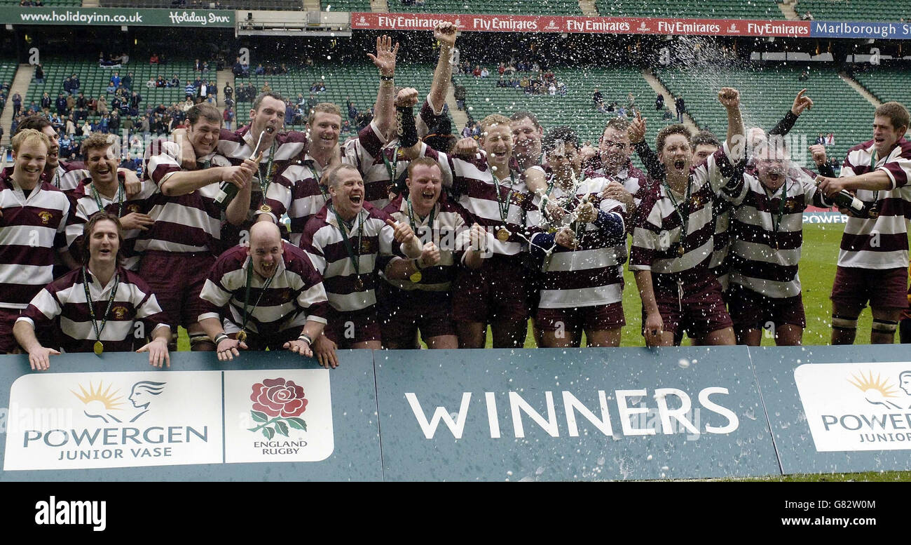 Sheffield tigers celebrate winning the powergen junior vase hires