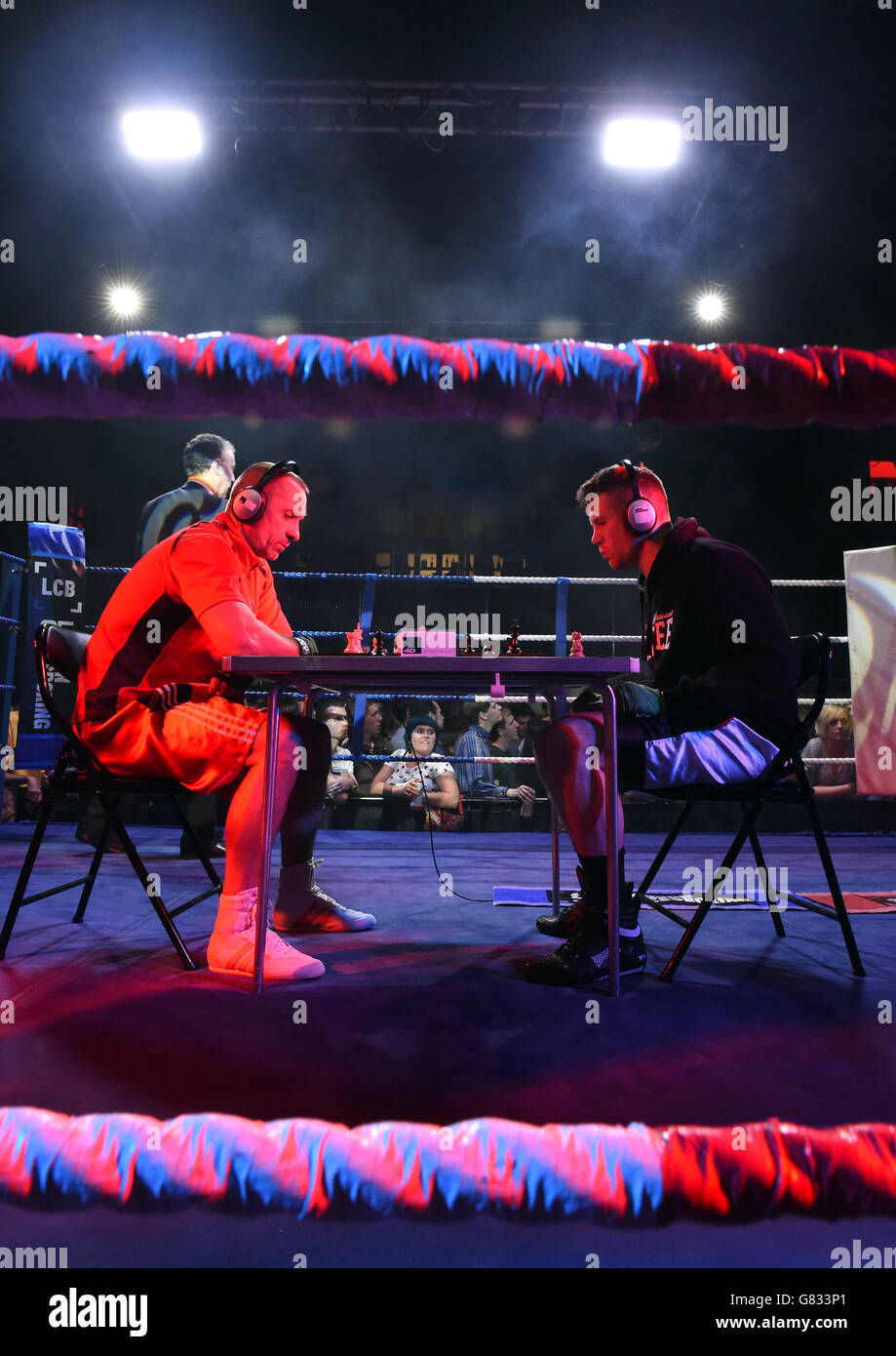 Sport - London Chessboxing Grandmaster Bash! - Scala. Karl Ouch (left) and  Ion Citu play a round of chess during their bout at Scala, London Stock  Photo - Alamy
